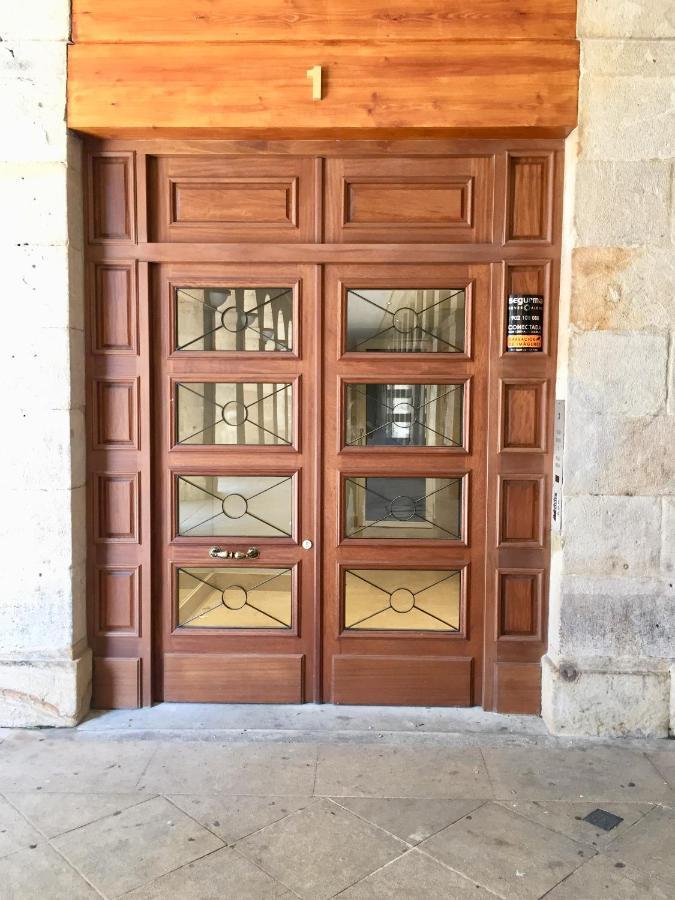 Plaza Nueva 3*